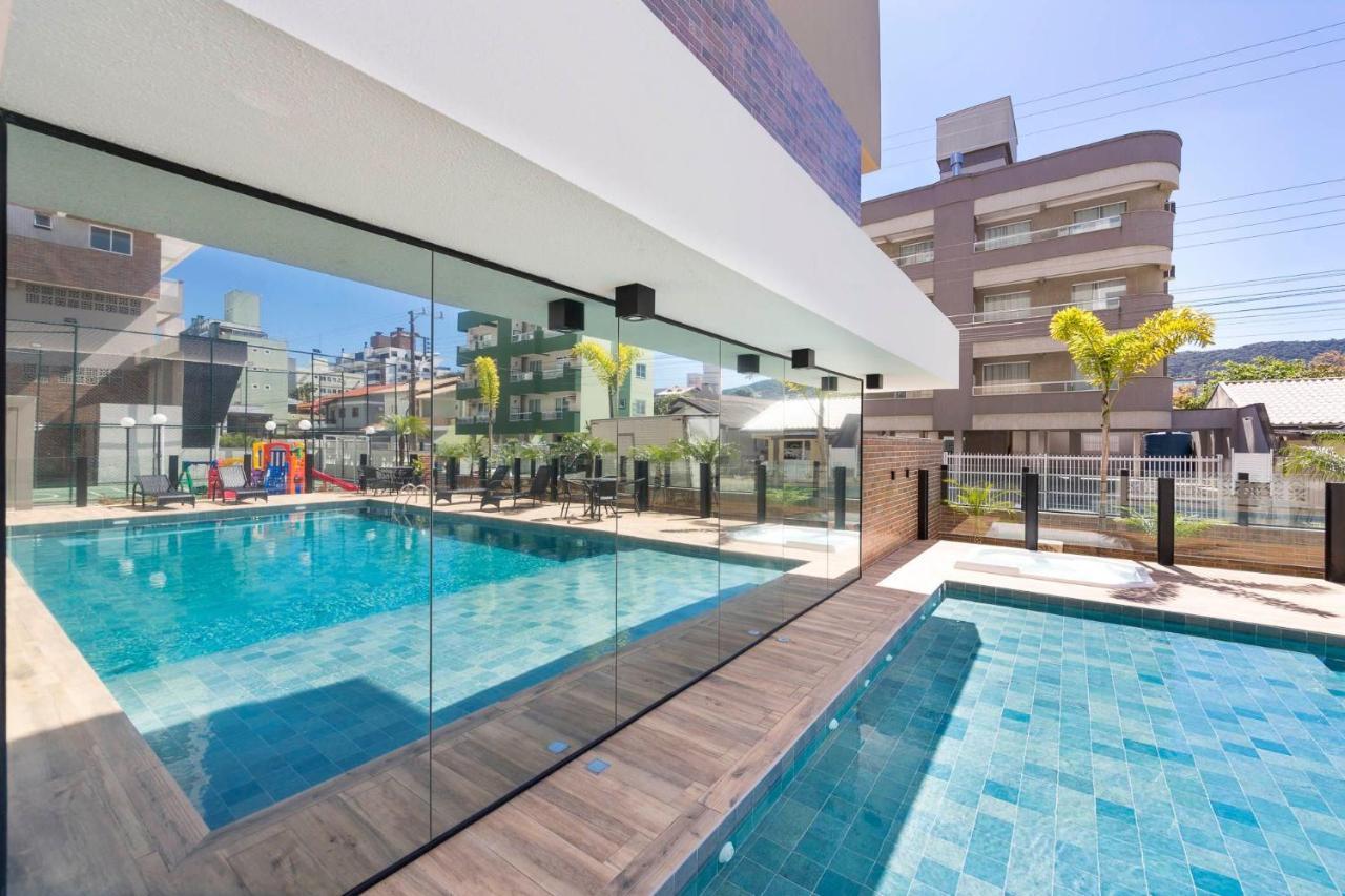 Terrazzo 602B - Cobertura duplex à poucos metros da praia de Bombas - Condomínio com piscina - Academia - Solário Bombinhas Exterior foto